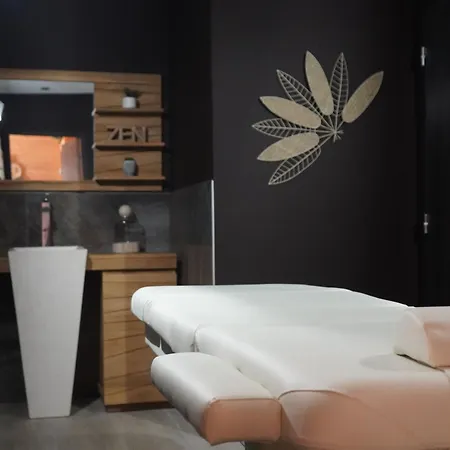 Avec Bain A Remous Privatif, Proche Du Golf Et Piscine Reservee - Confort Et Activites Garanties Country house
