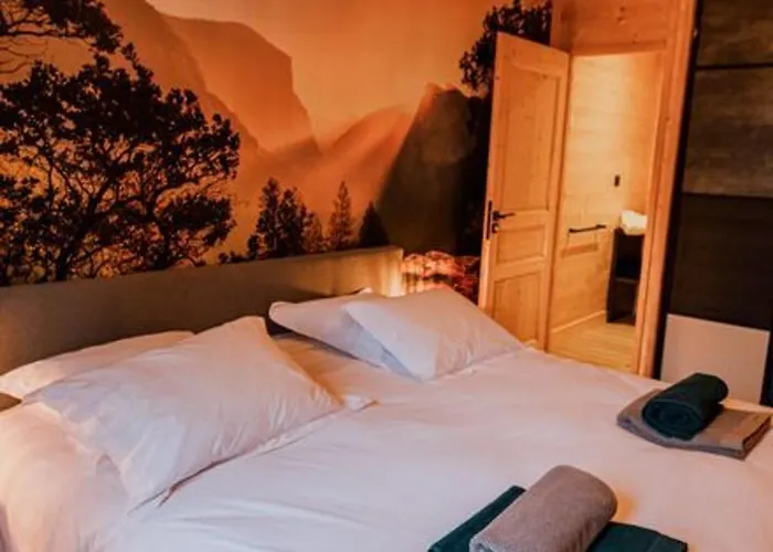 Avec Bain à Remous Privatif, Proche Du Golf Et Piscine Réservée - Confort Et Activités Garanties - Fr-1-582-373 * Le Chambon-sur-Lignon