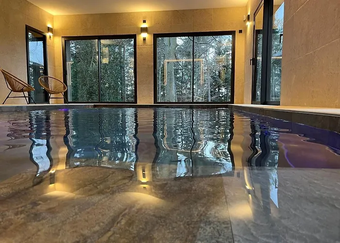 Avec Bain à Remous Privatif, Proche Du Golf Et Piscine Réservée - Confort Et Activités Garanties - Fr-1-582-373