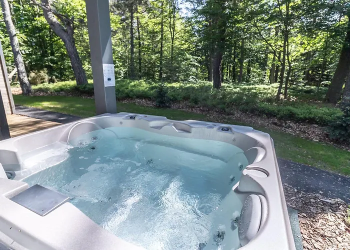 Avec Bain à Remous Privatif, Proche Du Golf Et Piscine Réservée - Confort Et Activités Garanties - Fr-1-582-373 *